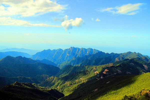 绵绵群山